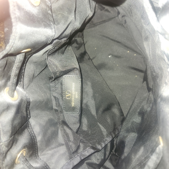 Valentino sport drawstring purse - Picture 3 of 4